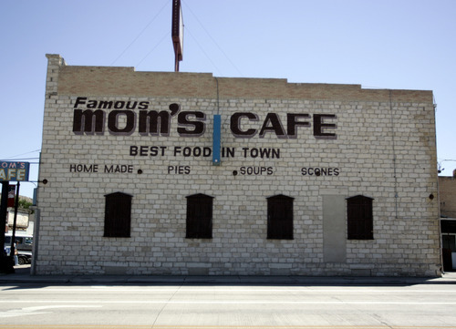 Mom's Cafe